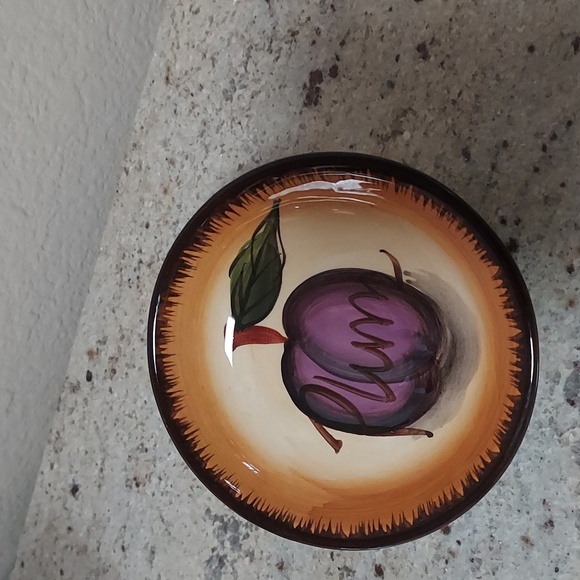 NEW- Olive Oil Dispencer & Small Plum & Pear dishes. - Picture 6 of 8